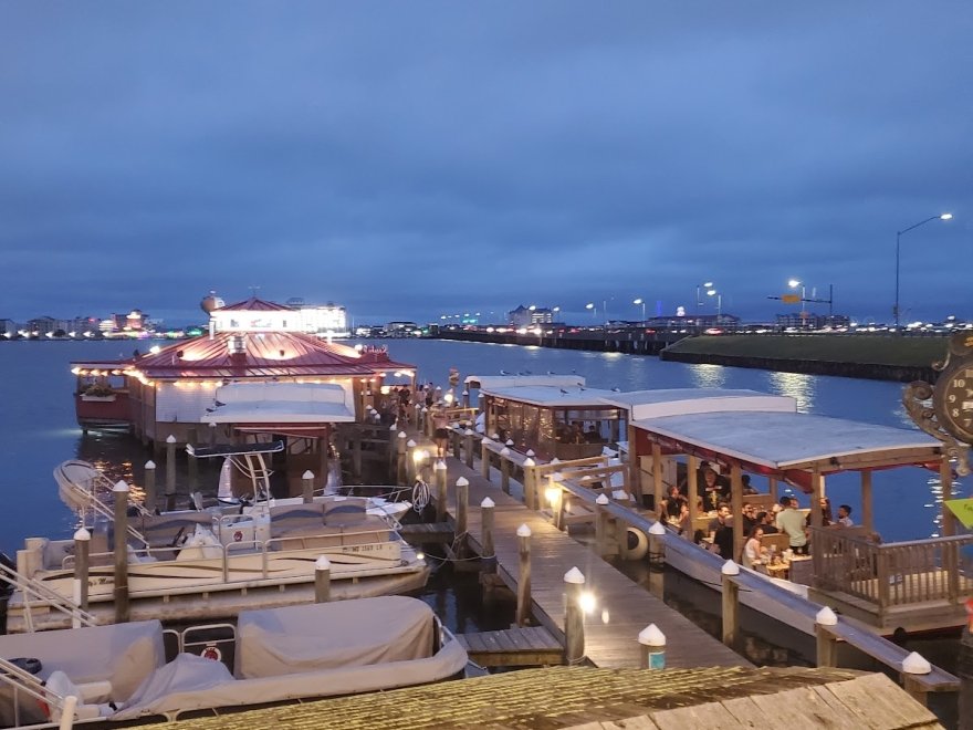 Hooper's Crab House