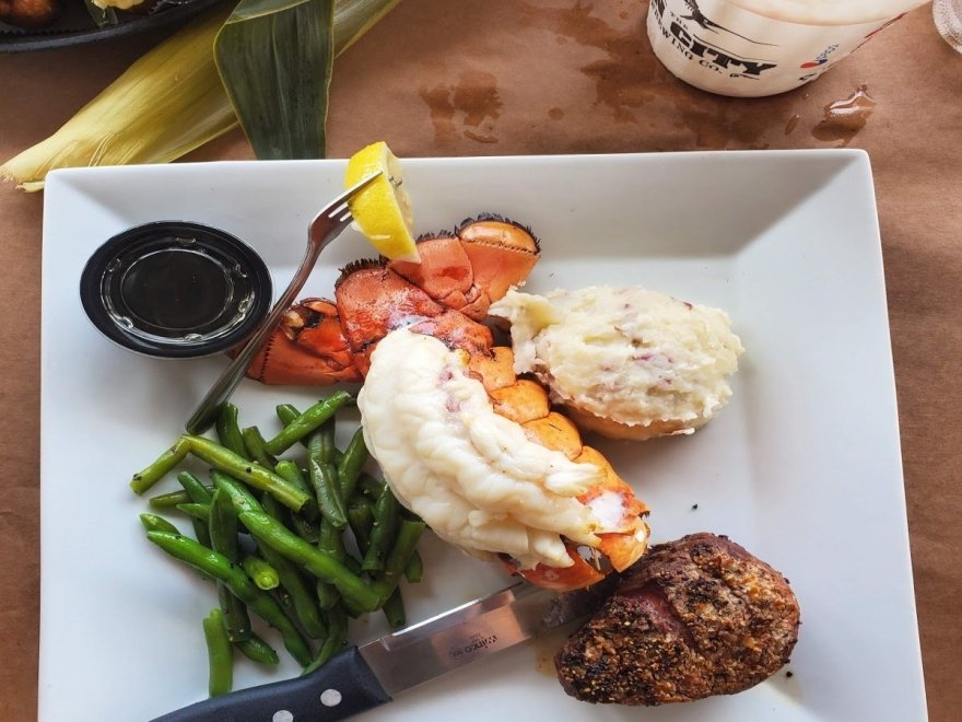 Hooper's Crab House