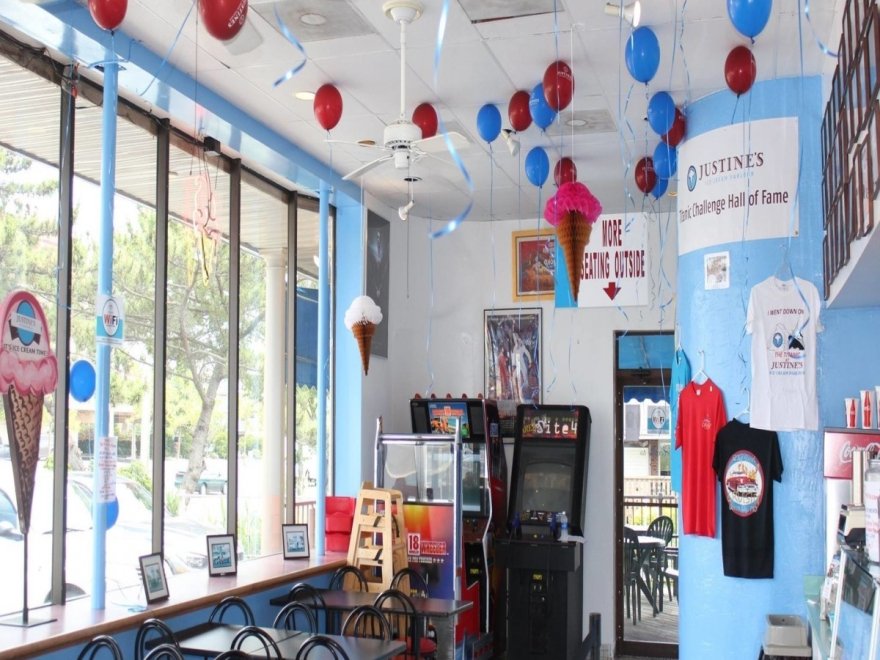 Justine's Ice Cream Parlour