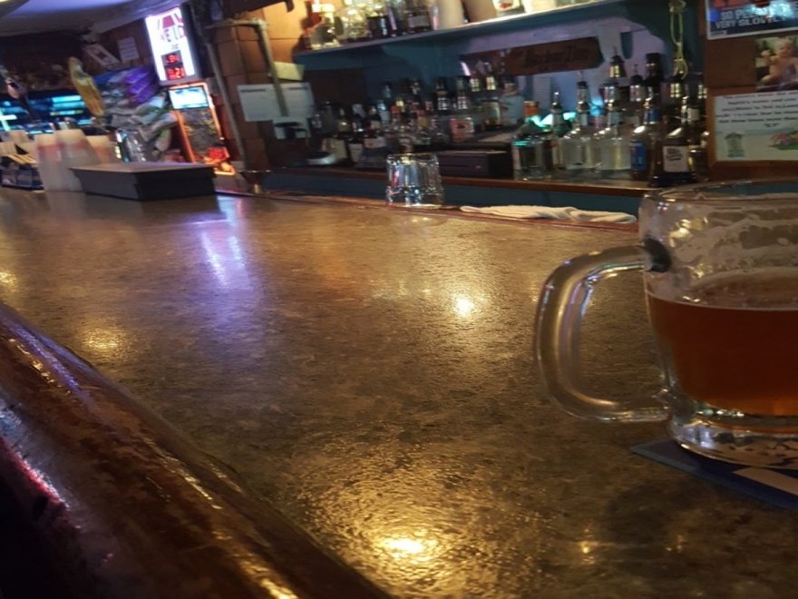 Harbor Inn