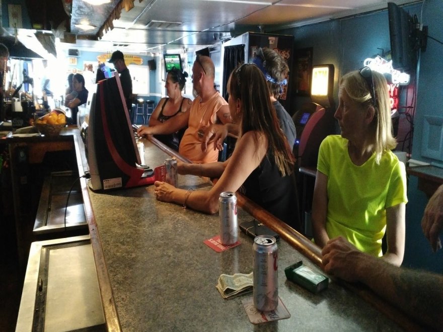 Harbor Inn